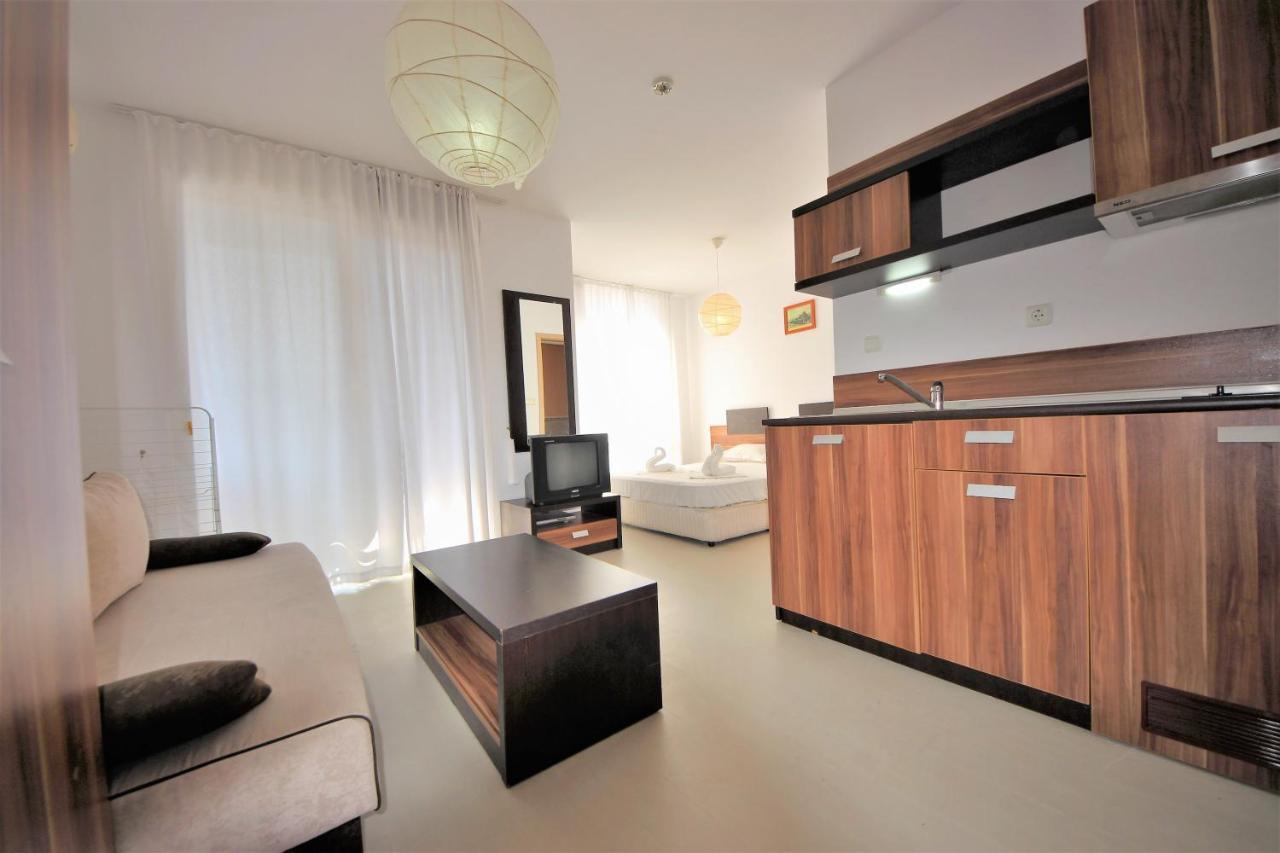 Menada Rainbow Apartments Sunny Beach Exterior photo