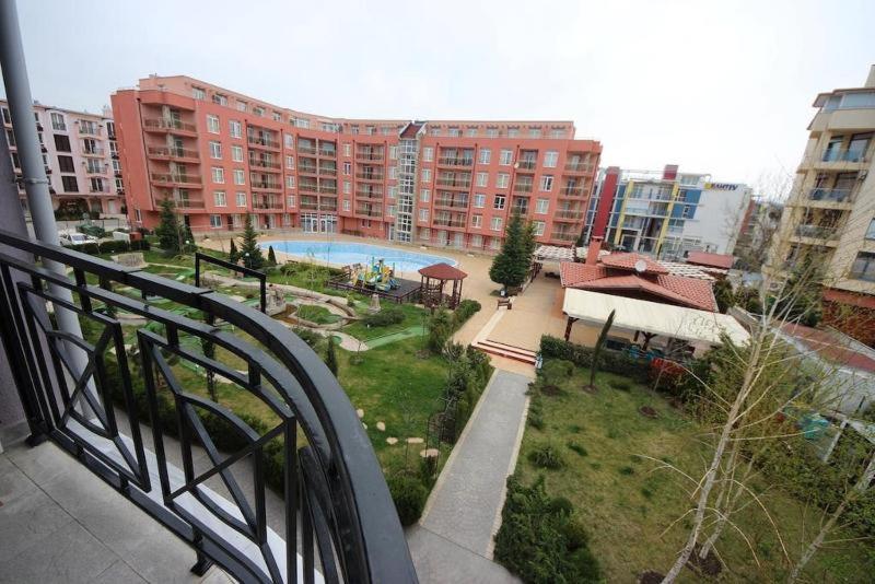 Menada Rainbow Apartments Sunny Beach Room photo